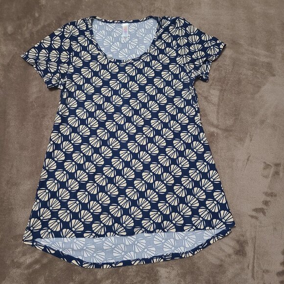 LuLaRoe NWOT Classic T  Seashells Ocean Beach Navy Blue  XXS - Picture 1 of 4